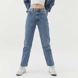 BDG Premium High-Waisted Straight Leg Jean – Medium Wash